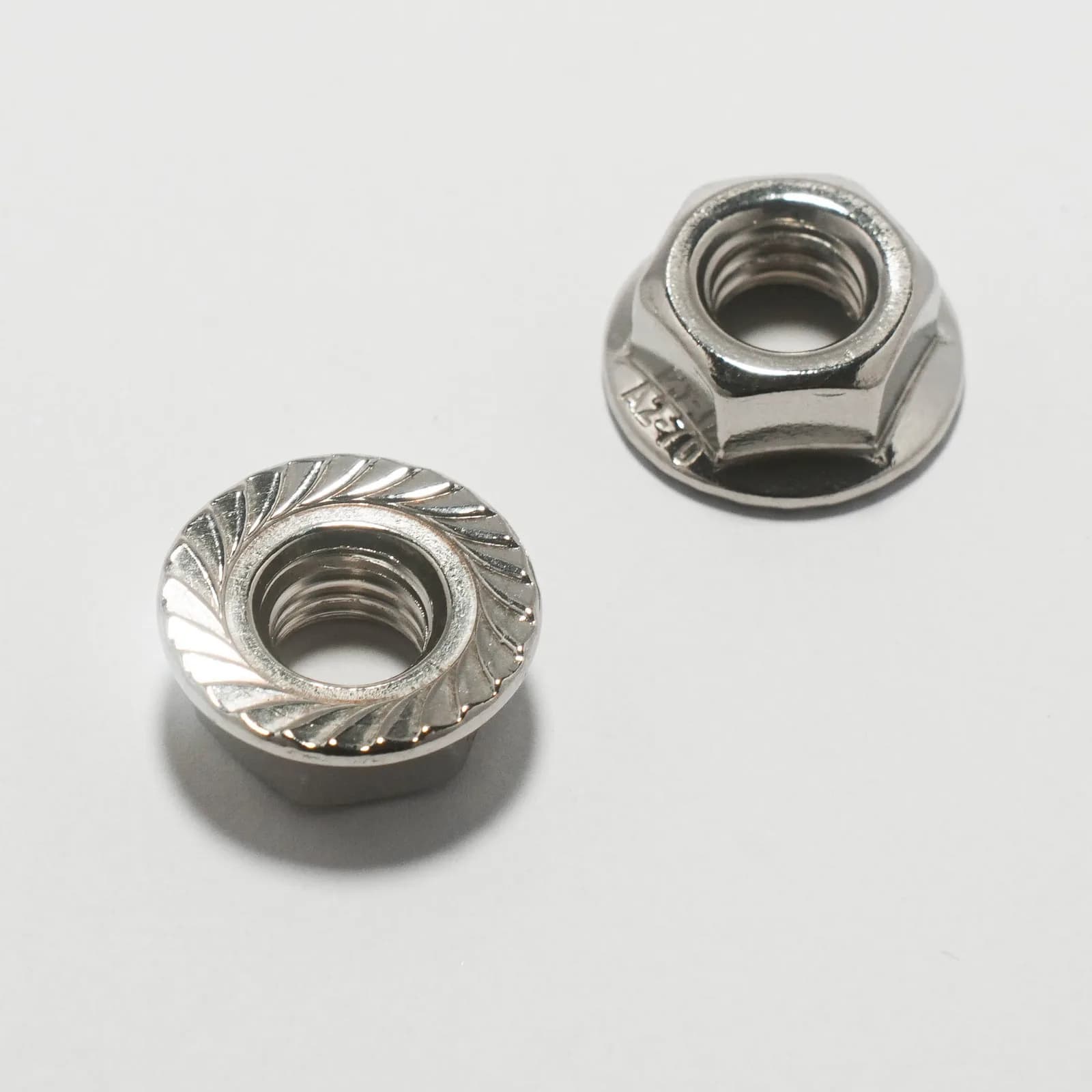 304 stainless steel flange nuts.